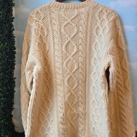 100% Wool Handknit Chunky Sweater, Oversized Medium - Picture 5 of 5